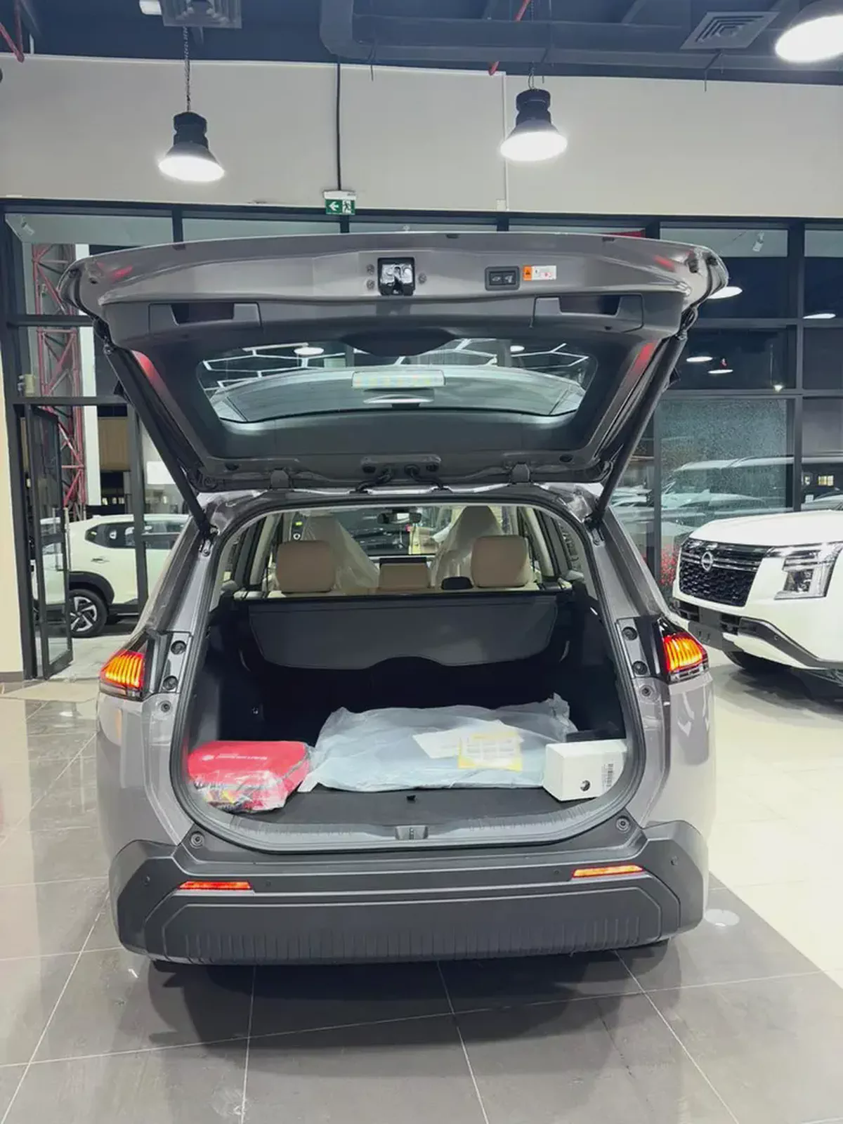 2026 Toyota RAV4 XLE HYBRID 2.5L GCC Specs - Brand New Condition تويوتا RAV4 XLE هايبرد 2.5 لتر-16-16