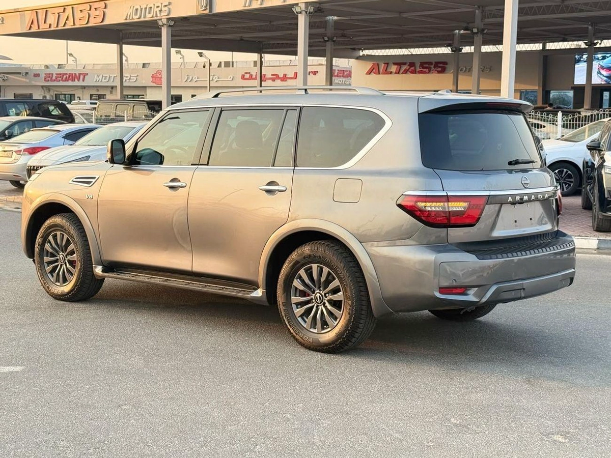 Nissan Armada SL 2022-12-0