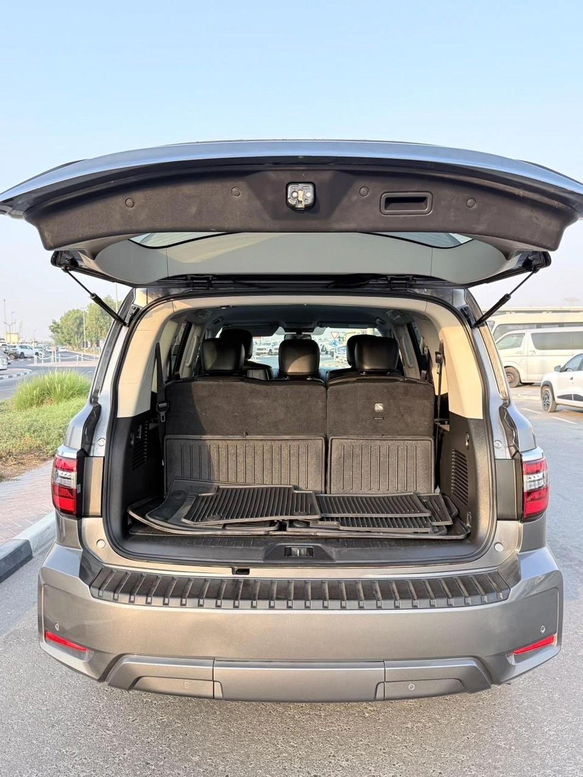 Nissan Armada SL 2022-19-0