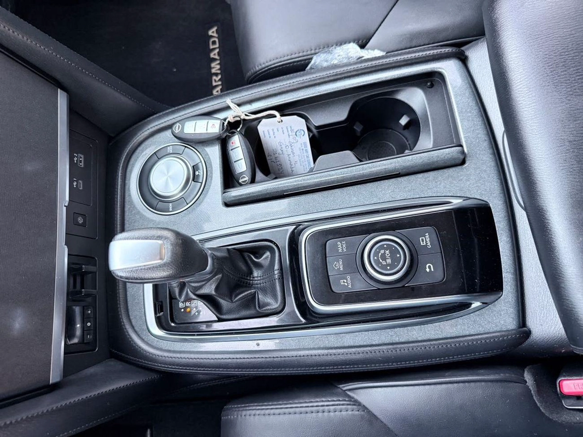 Nissan Armada SL 2022-7-0