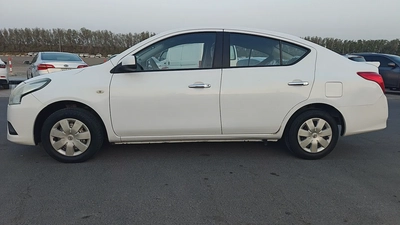 Nissan Sunny SE 2017 GCC Specs - Well Maintained-1