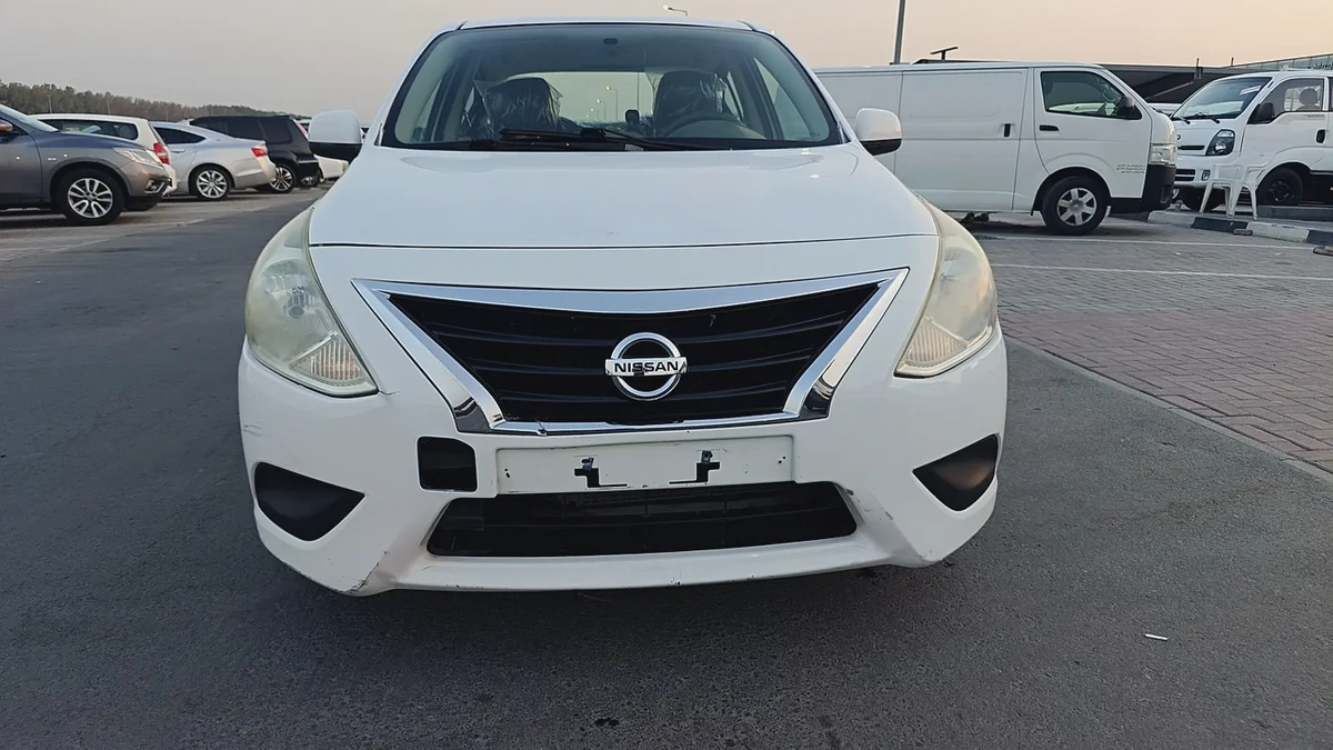 Nissan Sunny SE 2017 GCC Specs - Well Maintained-3-3