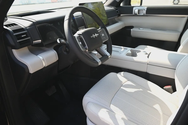 EMI 2,200 AED - BYD LEOPARD TITANIUM 7 - ULTRA EDITION 2025