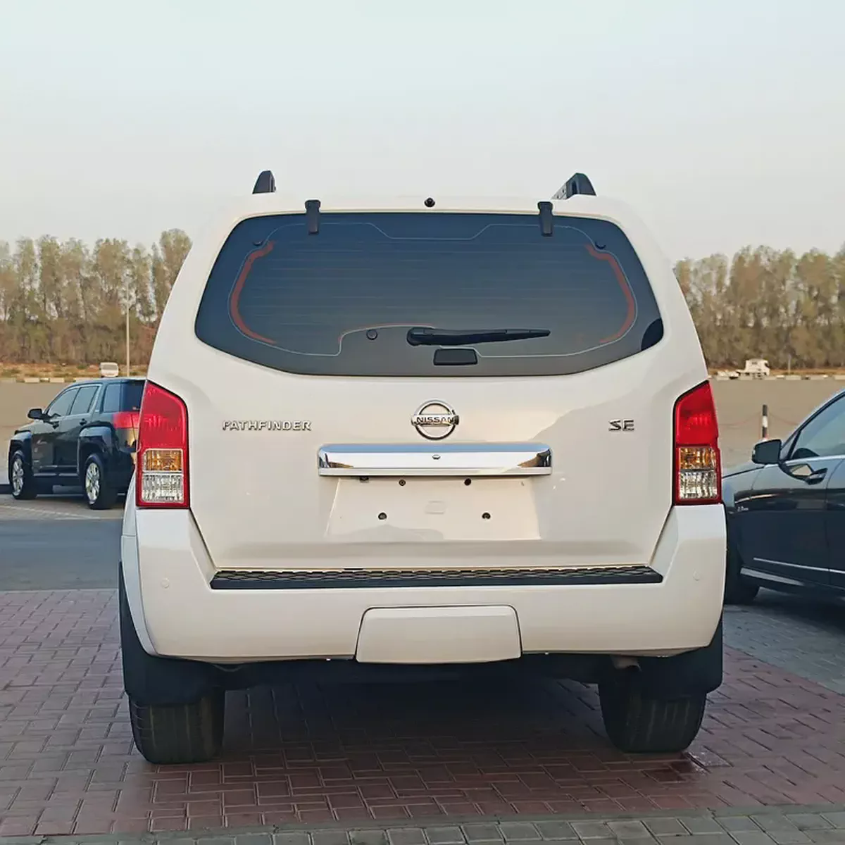 Nissan Pathfinder Platinum 2010 | GCC Specs | Top Option-5-5