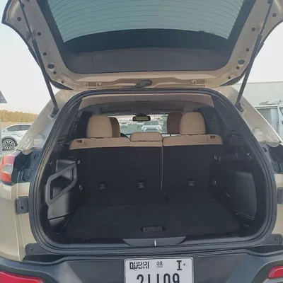 2015 Jeep Grand Cherokee | GCC Specs | Well Maintained-11