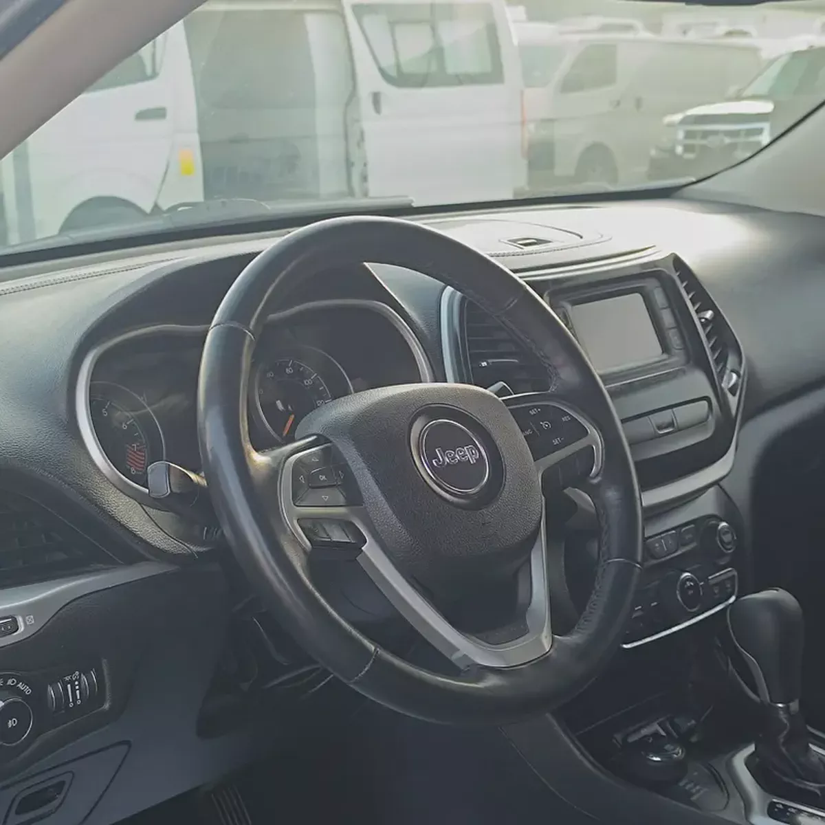 2015 Jeep Grand Cherokee | GCC Specs | Well Maintained-10-10