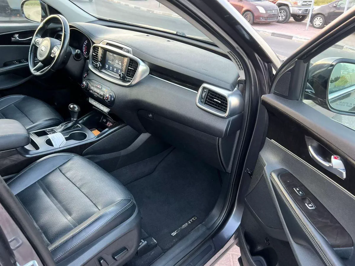 Kia Sorento EX 2018 Kia Sorento MidOption Full Automatic - 3.3L V6 - Rear Camera & Sensor - Leather Seat - Auto-12-0