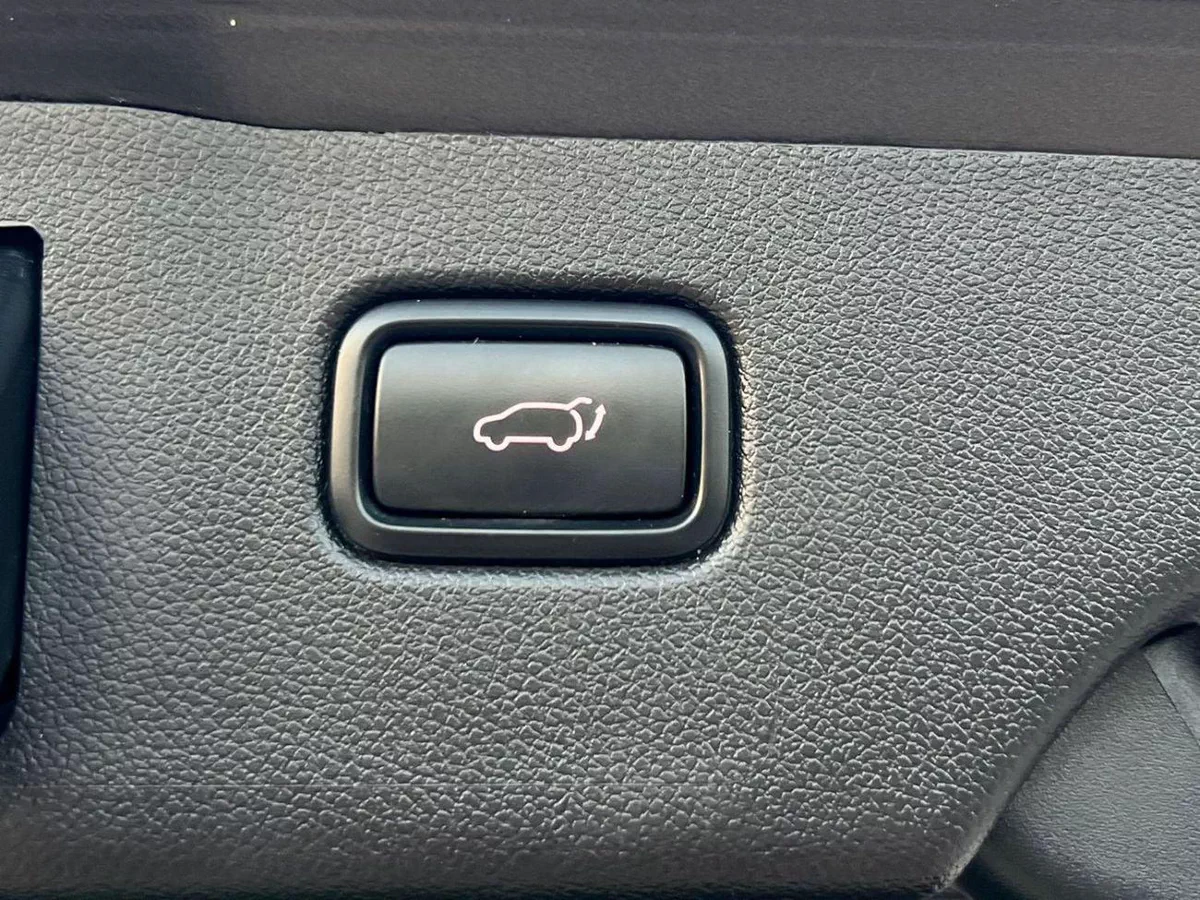 Kia Sorento EX 2018 Kia Sorento MidOption Full Automatic - 3.3L V6 - Rear Camera & Sensor - Leather Seat - Auto-18-0
