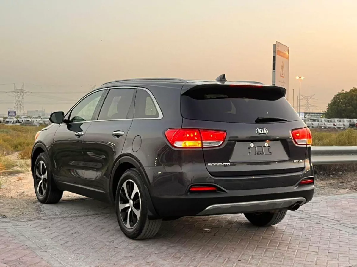 Kia Sorento EX 2018 Kia Sorento MidOption Full Automatic - 3.3L V6 - Rear Camera & Sensor - Leather Seat - Auto-4-0