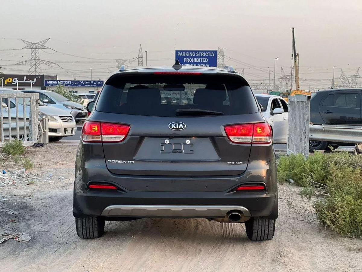 Kia Sorento EX 2018 Kia Sorento MidOption Full Automatic - 3.3L V6 - Rear Camera & Sensor - Leather Seat - Auto-5-0