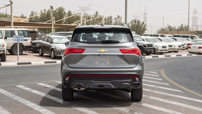 2024 Chevrolet Captiva Silver – Modern SUV with Style-4
