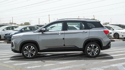 2024 Chevrolet Captiva Silver – Modern SUV with Style-17