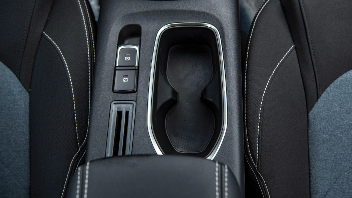 2024 Chevrolet Captiva Silver – Modern SUV with Style-11-11