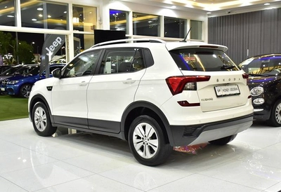 Skoda Kushaq ( 2023 Model ) in White Color GCC Specs-2