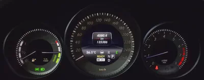 EXCELLENT DEAL for our Mercedes Benz E400 Hybrid ( 2014 Model ) in White Color Japanese Specs-12