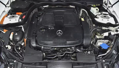 EXCELLENT DEAL for our Mercedes Benz E400 Hybrid ( 2014 Model ) in White Color Japanese Specs-16
