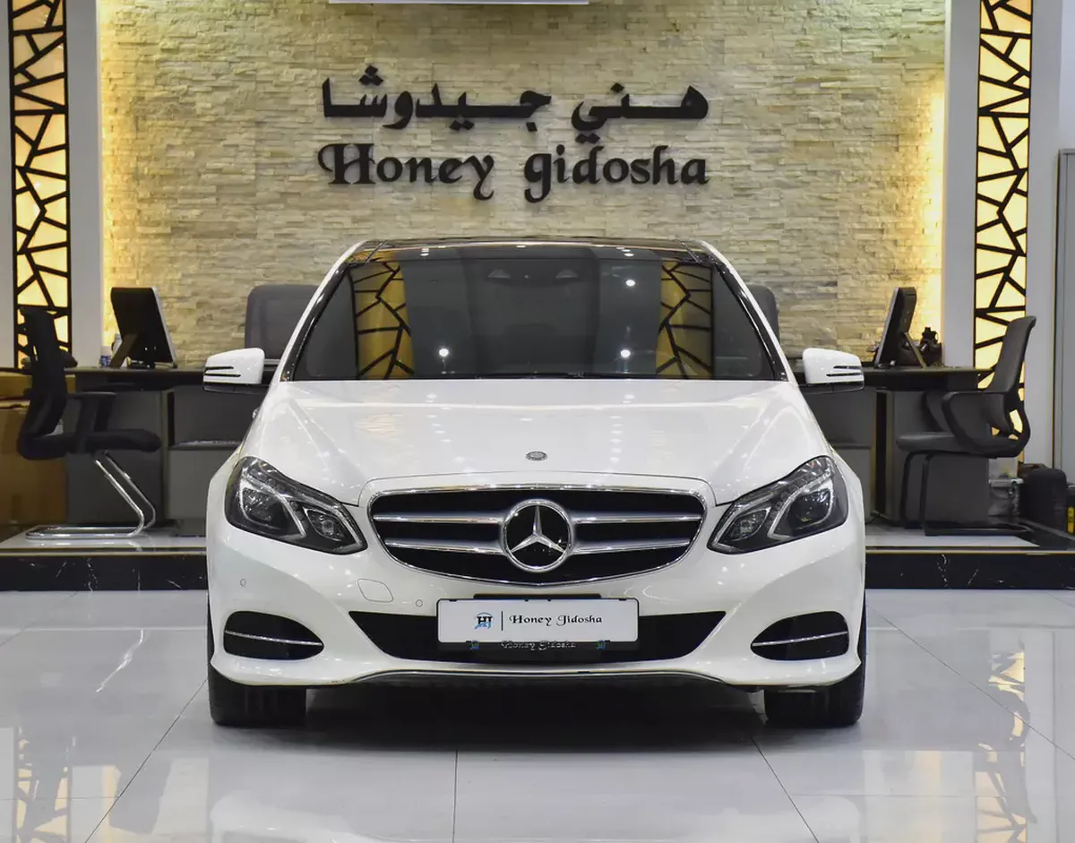 EXCELLENT DEAL for our Mercedes Benz E400 Hybrid ( 2014 Model ) in White Color Japanese Specs