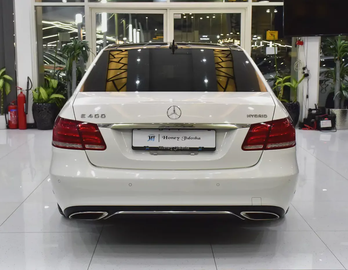 EXCELLENT DEAL for our Mercedes Benz E400 Hybrid ( 2014 Model ) in White Color Japanese Specs-4-4