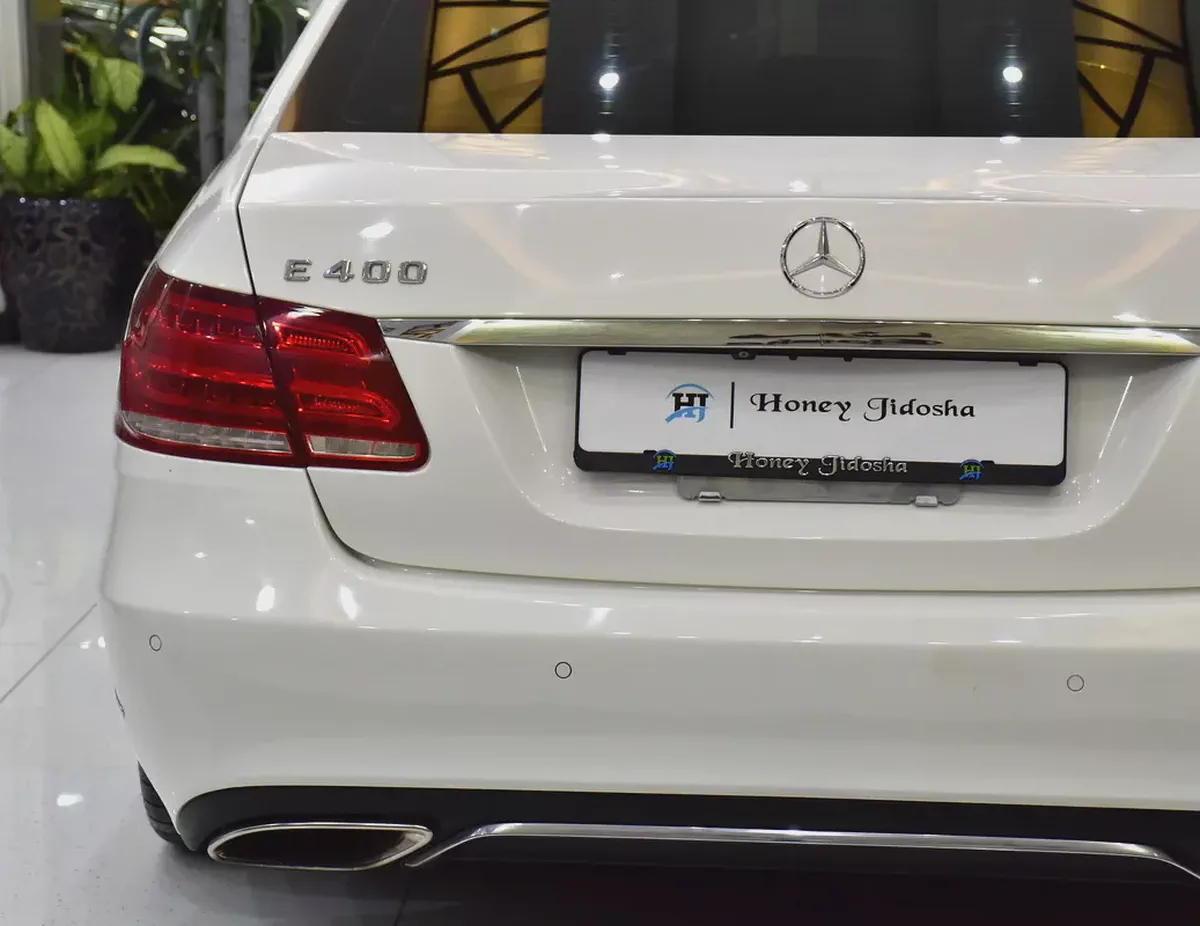 EXCELLENT DEAL for our Mercedes Benz E400 Hybrid ( 2014 Model ) in White Color Japanese Specs-7-7