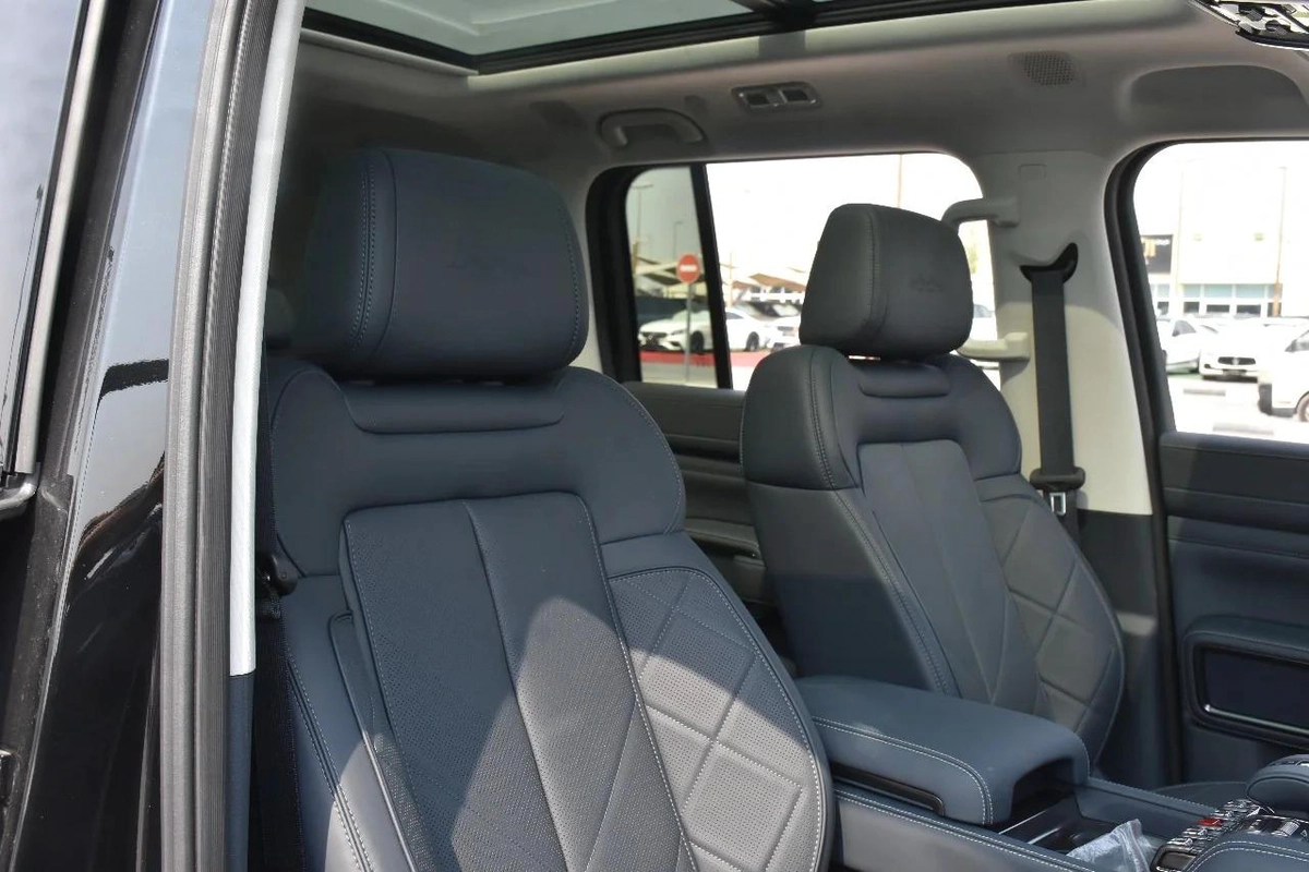 LEOPARD 5 NAVIGATOR 2025 | BLACK-7-7