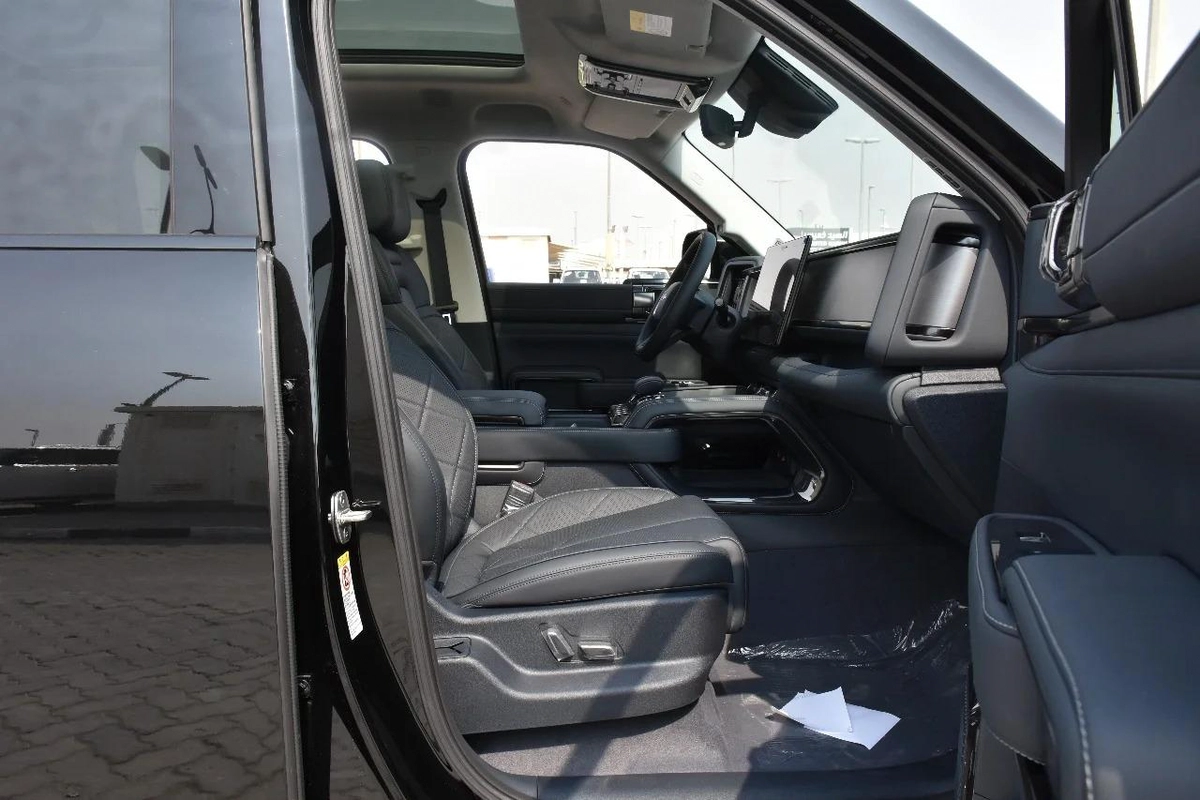LEOPARD 5 NAVIGATOR 2025 | BLACK-3-3