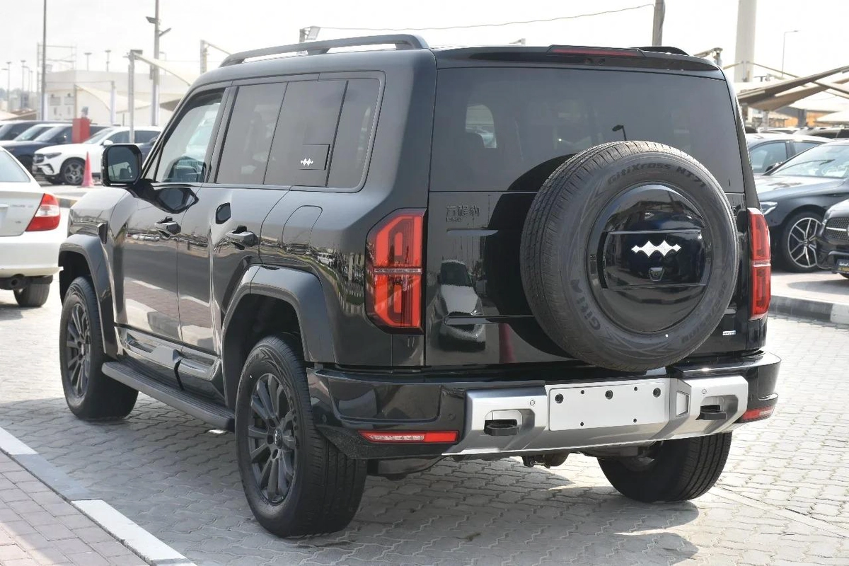 LEOPARD 5 NAVIGATOR 2025 | BLACK-19-19