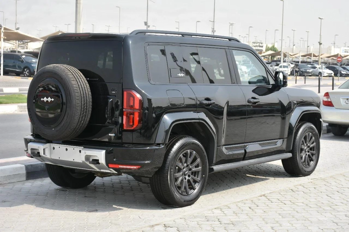 LEOPARD 5 NAVIGATOR 2025 | BLACK-16-16