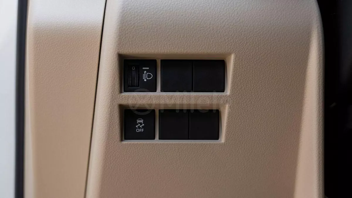 Toyota Land Cruiser GXR-16-0