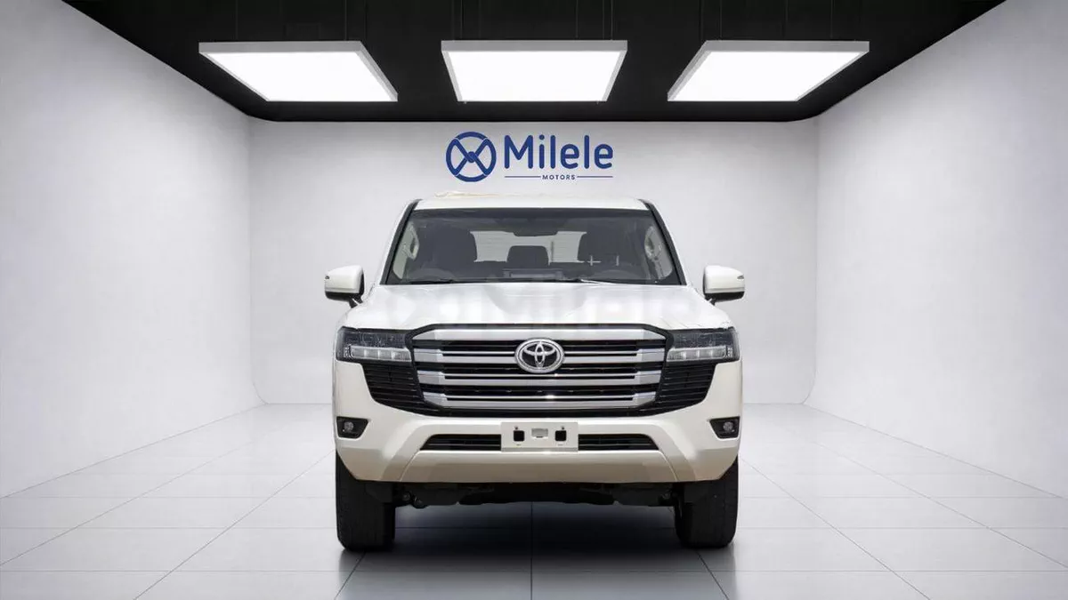 Toyota Land Cruiser GXR-1-0