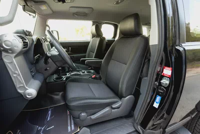 AED 2,804/month | FJ Cruiser GXR | GCC Specs | REF#T73237-9