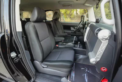 AED 2,804/month | FJ Cruiser GXR | GCC Specs | REF#T73237-10