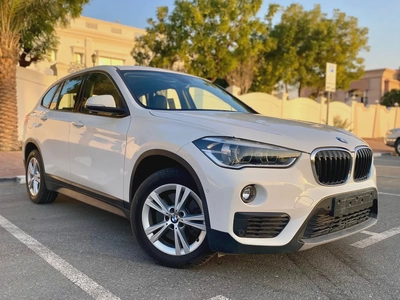 2019 BMW X1 SDrive20i full option panorama || AGENCY SERVICES || accident free-5