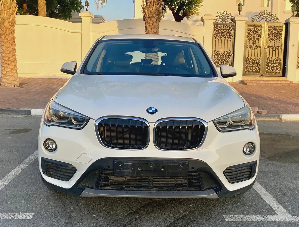 2019 BMW X1 SDrive20i full option panorama || AGENCY SERVICES || accident free-4-4