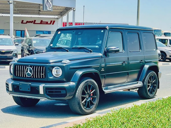 2022 - BENZ G63 AMG  - SUPER CLEAN - LIKE NEW - ONLY 32,000 KM