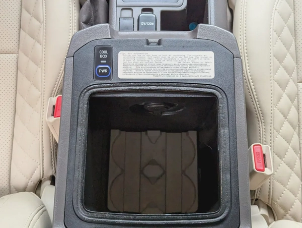 TOYOTA PRADO 2018 GCC V6 4.0L IN EXCELLENT CONDITION