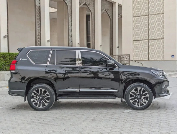 TOYOTA PRADO 2018 GCC V6 4.0L IN EXCELLENT CONDITION