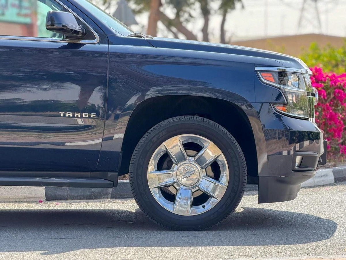 Chevrolet Tahoe LT 5.3L RWD-9-9