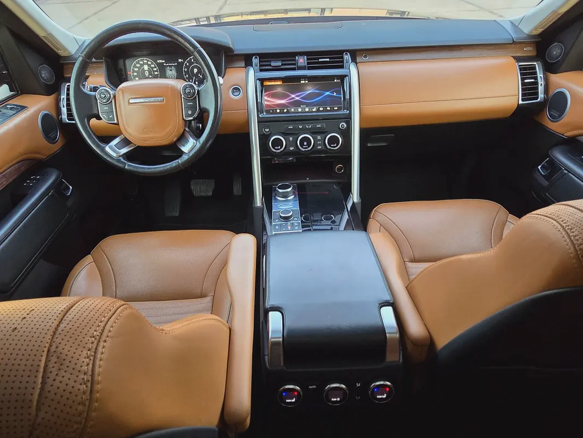 Land Rover Discovery HSE Si6 2018 - European Specs - GCC Stock-8-8