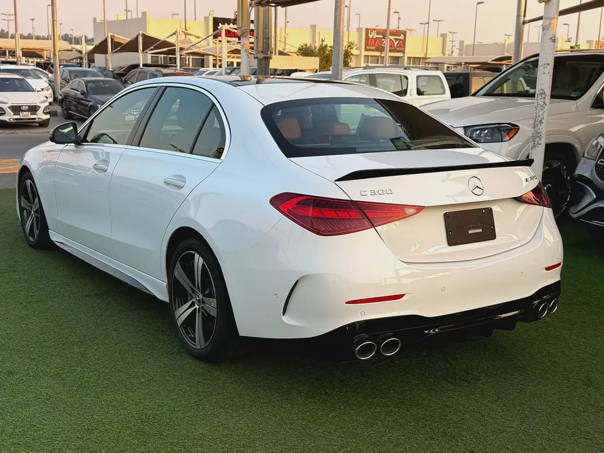 2024 Mercedes-Benz C-Class C300 4MATIC-4-4