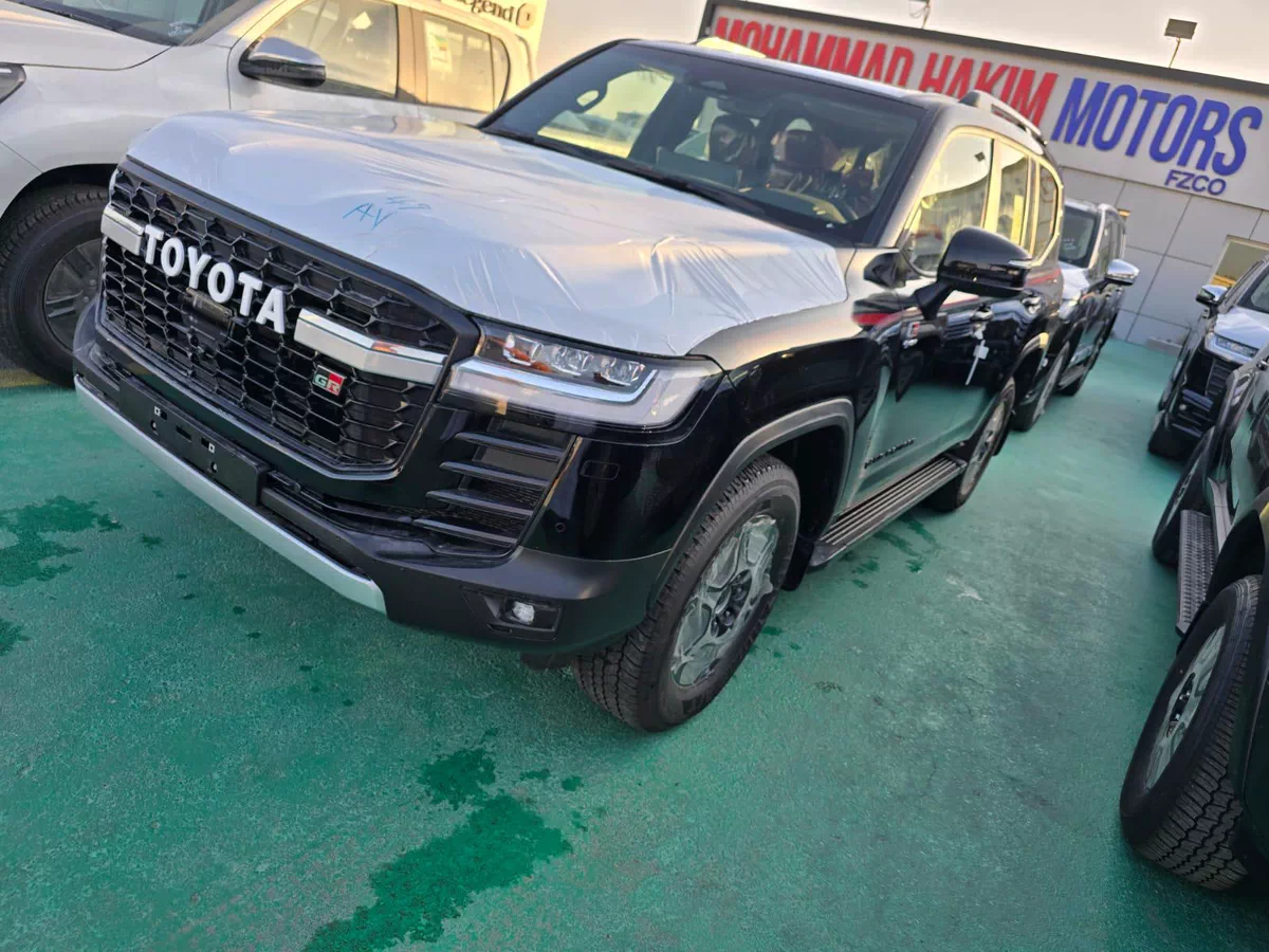 Toyota Land Cruiser GR Sport Hybrid 3.5L 2026 | Black Exterior-2-2