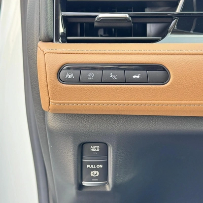 INFINITI QX80 LUXE 2025 | WHITE-5