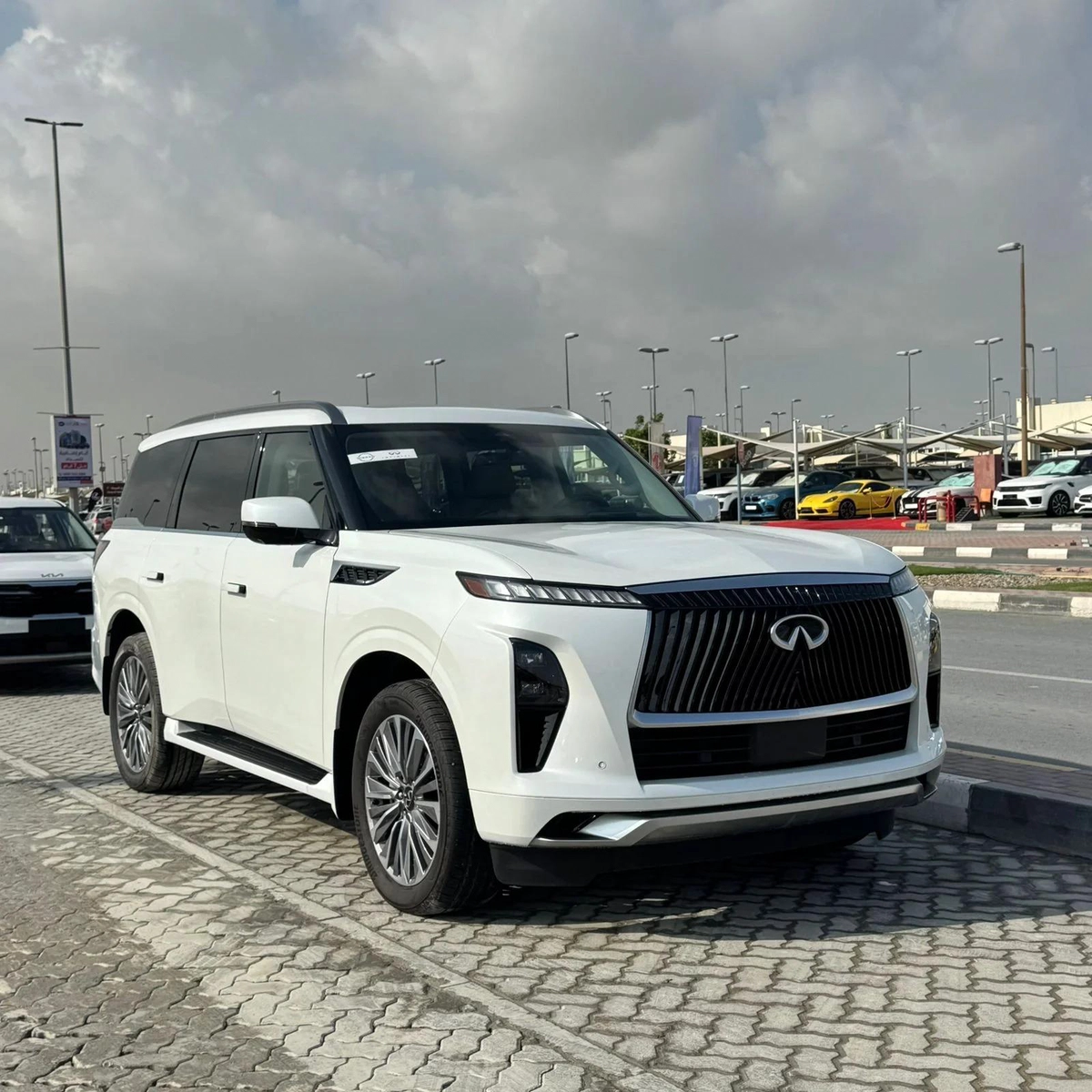 INFINITI QX80 LUXE 2025 | WHITE-17-17