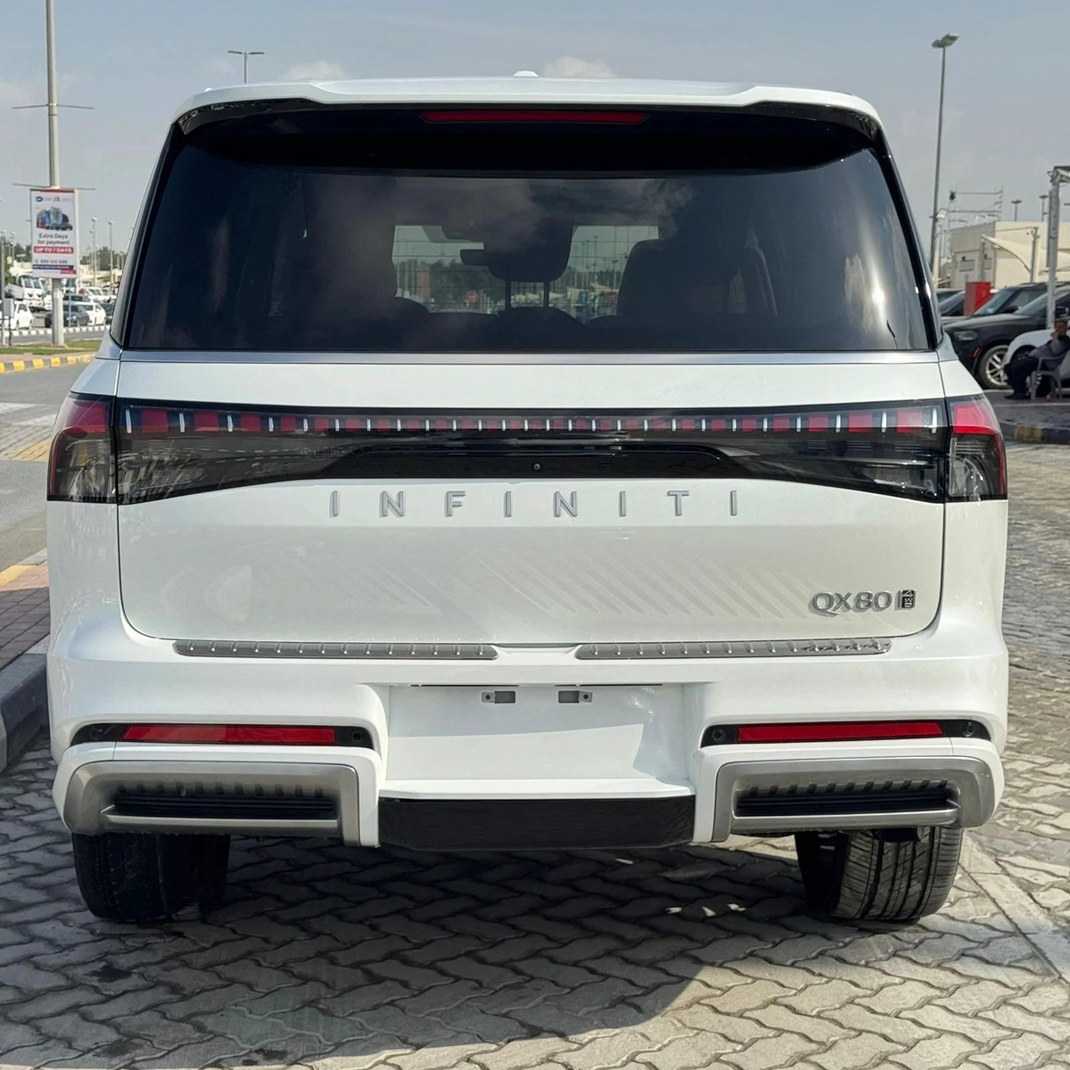 INFINITI QX80 LUXE 2025 | WHITE-6-6