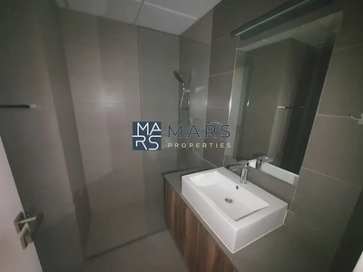Stunning New 1BHK Apartment in Prime Location-2