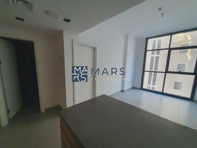 Stunning New 1BHK Apartment in Prime Location-6