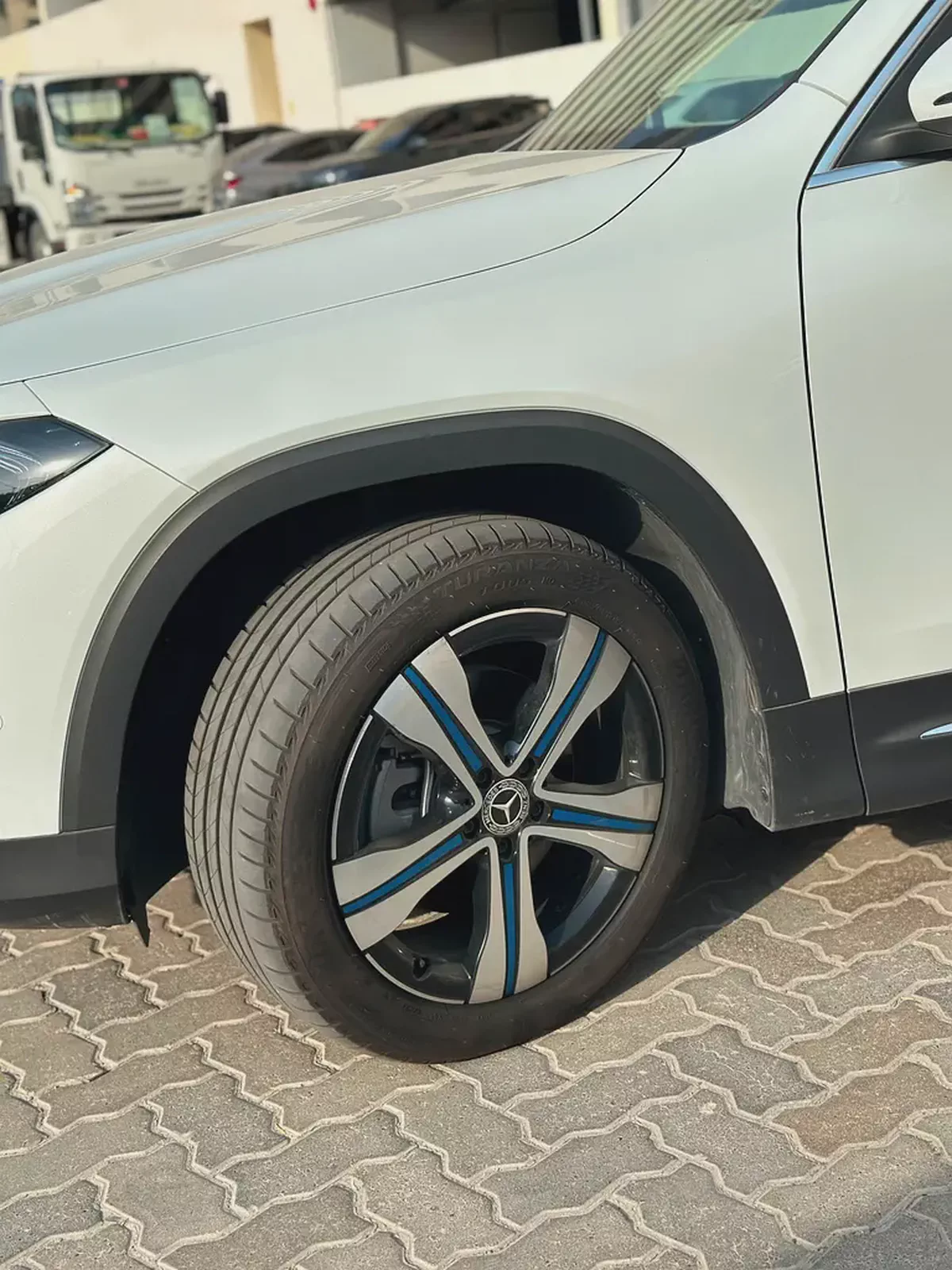 Mercedes-Benz EQB 350 4MATIC 2024  inhouse finance I| GCC Specs-5-5