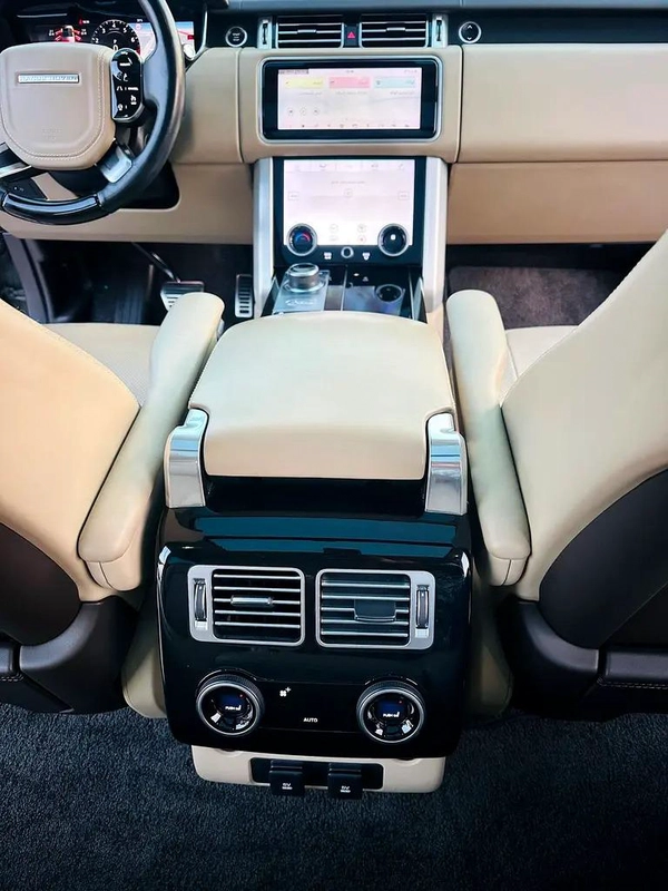 رنج روفر فوج خليجي صبغ وكاله Land Rover Range Rover P400 SE 2020 - GCC Specs