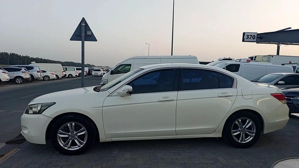 Honda Accord i-VTEC 2009 GCC Specs