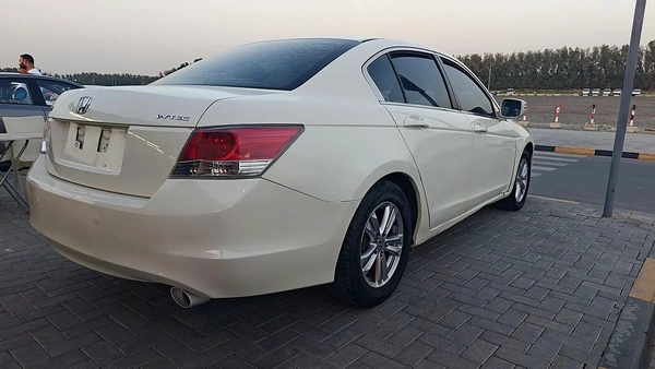 Honda Accord i-VTEC 2009 GCC Specs