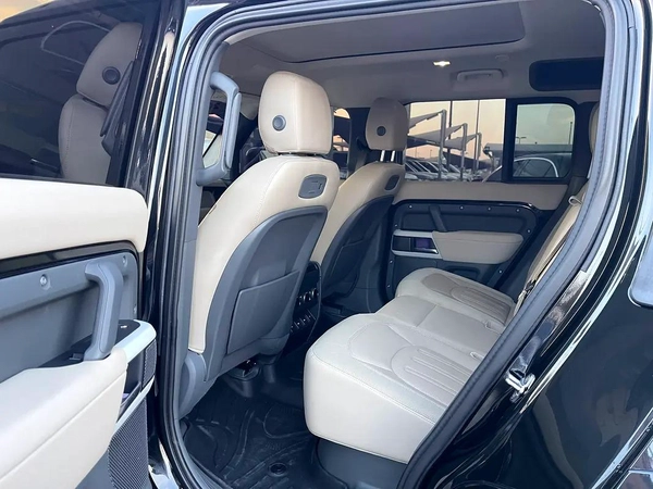 Land Rover Defender 110 HSE (P400) 2020 - GCC Specs